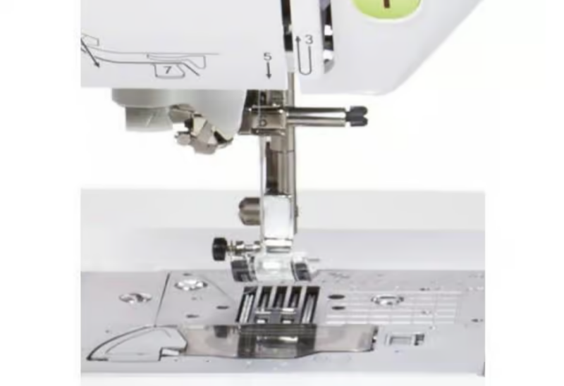 Máquina de coser BROTHER 1100 - Imagen 2